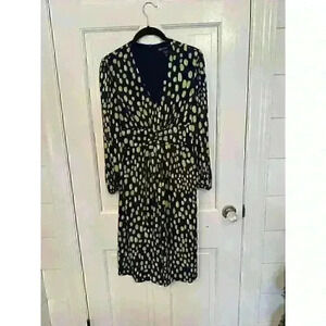 Maggy London Navy and green dot dress NWT‎ size 6P